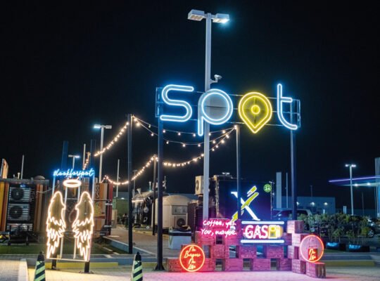 food-trucks-shamkha- Abu Dhabi spot-ZU-Students