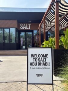 Umm-Al-Emarat-Park-Abu-Dhabi-SALT-sign-entrance